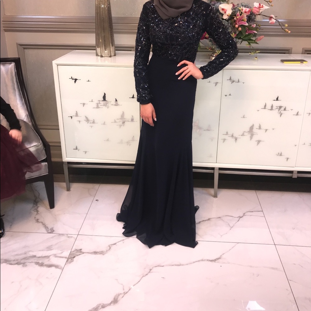 Virgos lounge Naya maxi dress in Navy